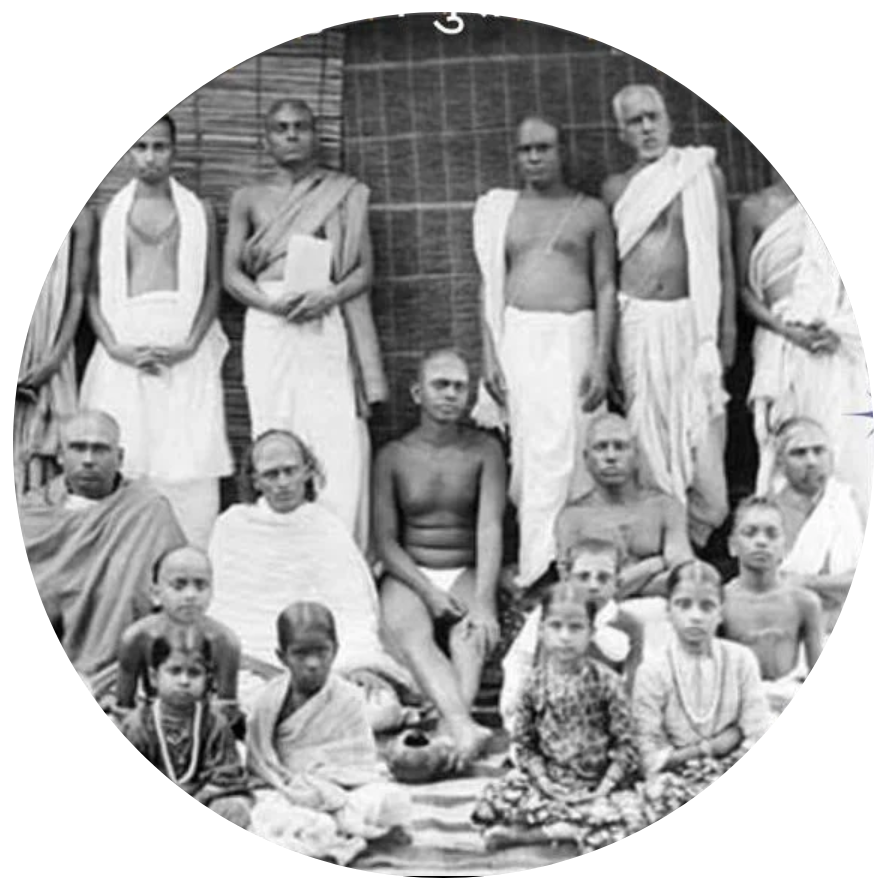 Jyodik Astro Jyotish Peeth Ki Durlabh Purani Photo